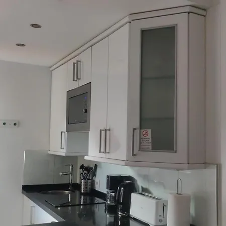 Appartement Hotel Pyr, Spacious Studio With A Big Terrace Fuengirola