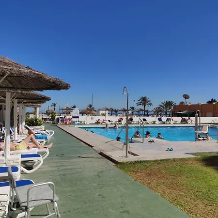 Hotel Pyr, Spacious Studio With A Big Terrace *