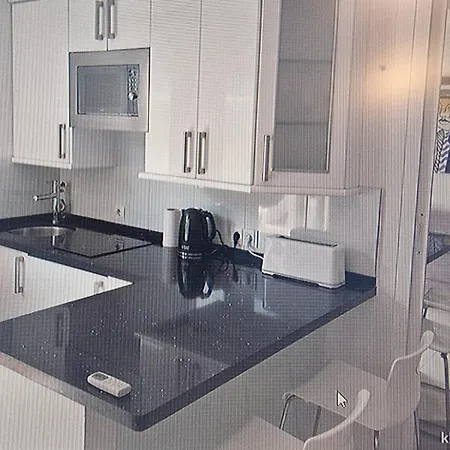 Appartement Hotel Pyr, Spacious Studio With A Big Terrace Fuengirola
